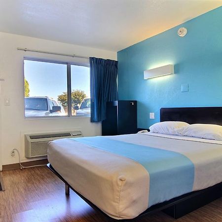Motel 6-Carlsbad, Nm Экстерьер фото