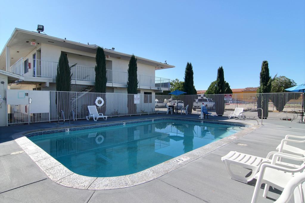 Motel 6-Carlsbad, Nm Экстерьер фото