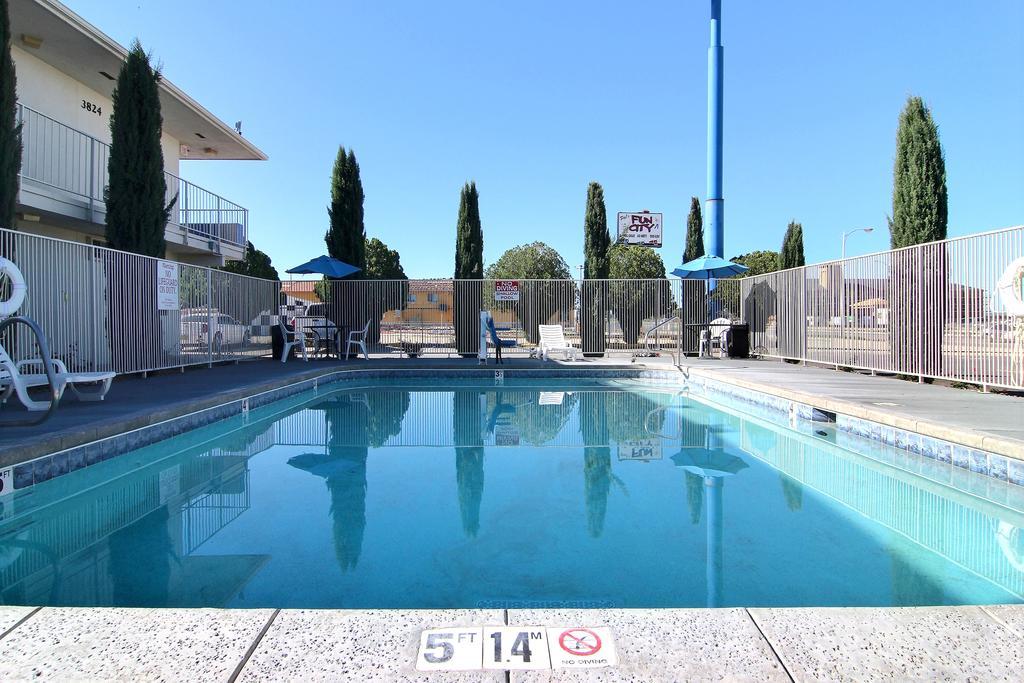 Motel 6-Carlsbad, Nm Экстерьер фото