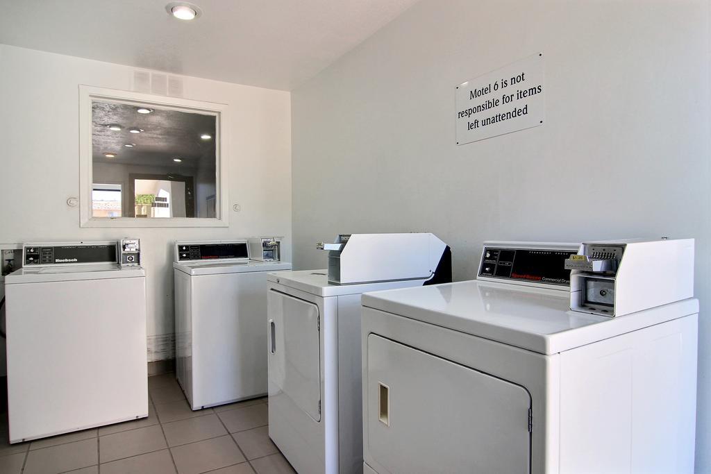 Motel 6-Carlsbad, Nm Экстерьер фото